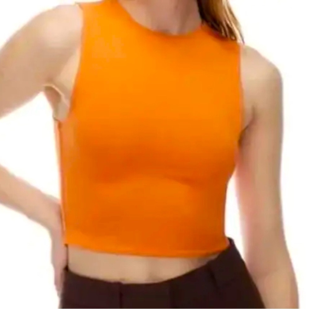 Aritzia Babaton Contour Tank